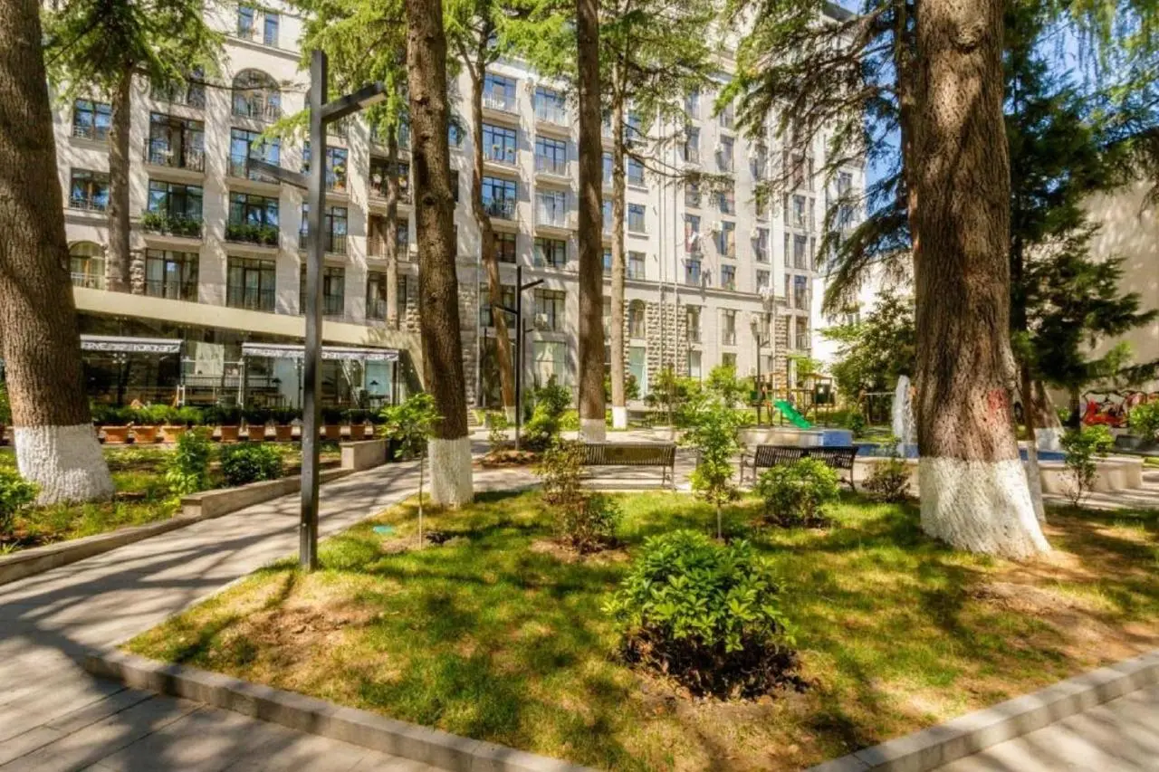 Freedom Square Apartment