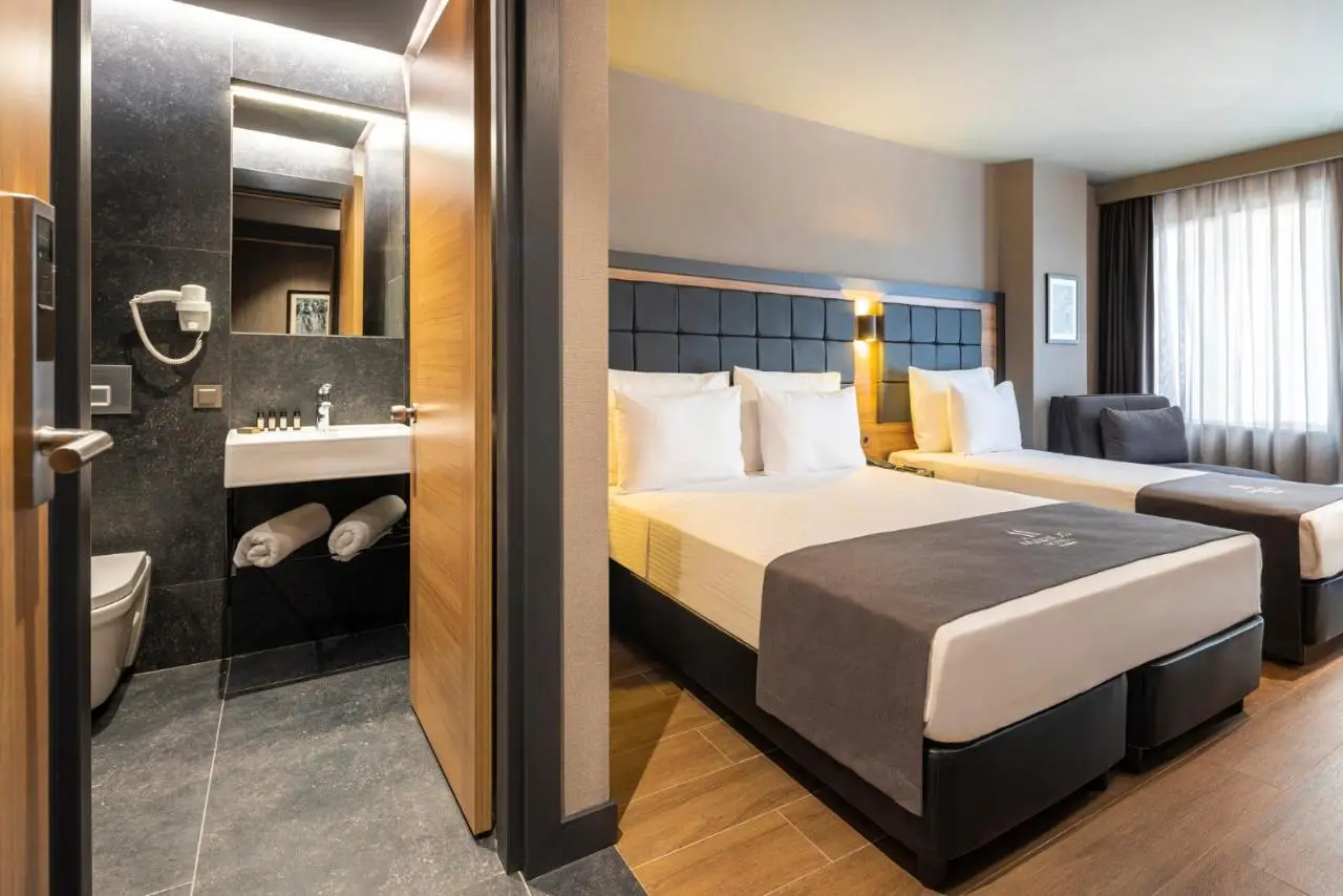 Marius Hotel