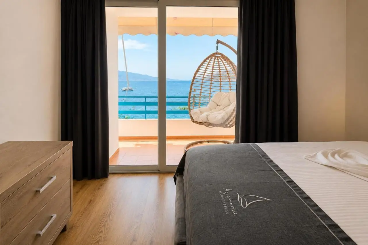 Aquamarine Apartments