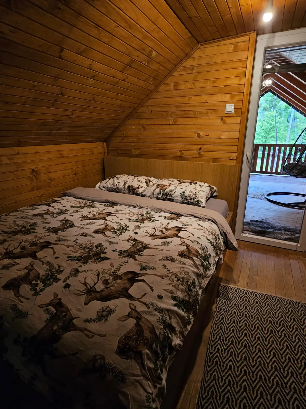 Mystery lodge