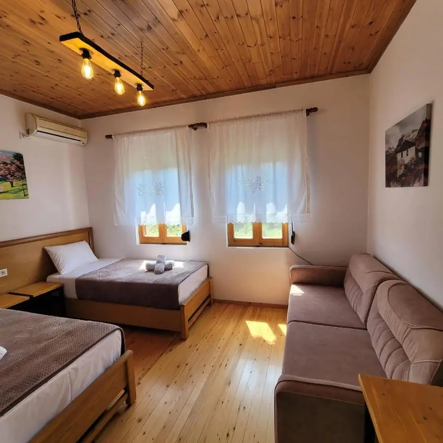 Jona Guest house