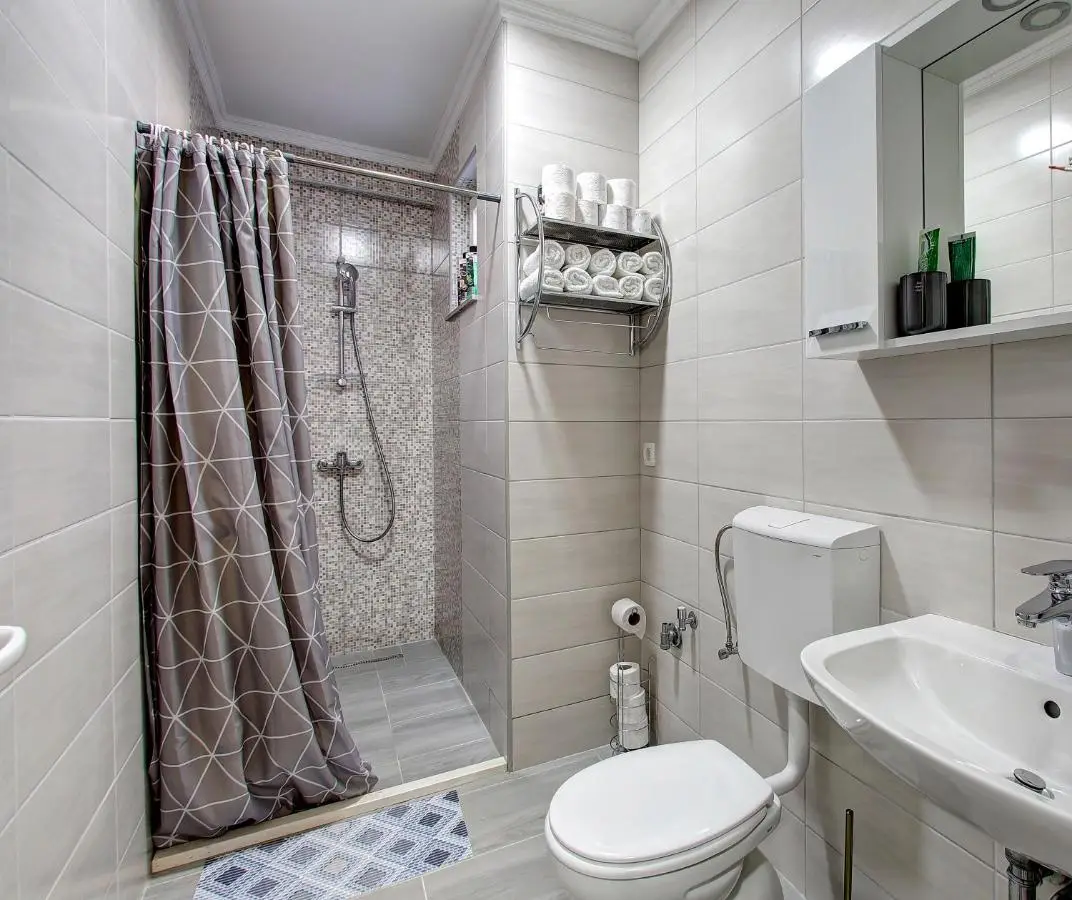 Guesthouse Check In - Apartments & Rooms