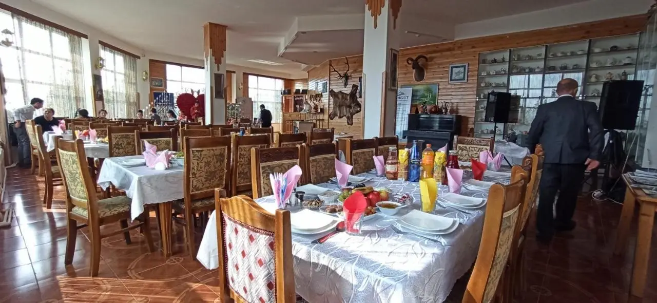 Kungut Hotel & Restaurant