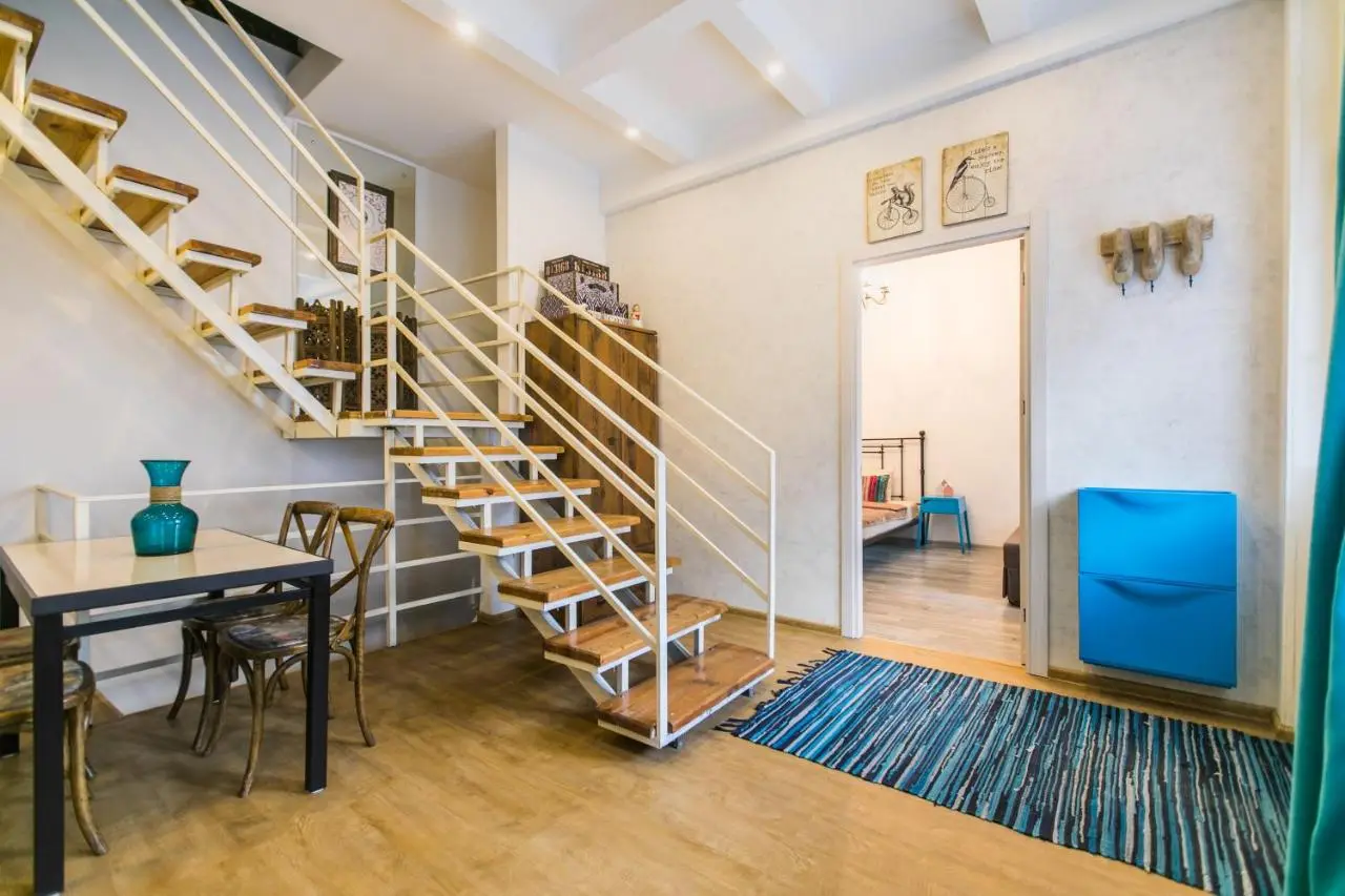 Apartment On Saadi Str Old Tbilisi