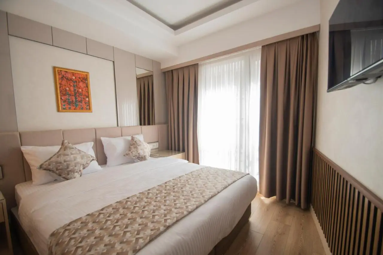 Vera Life Hotel