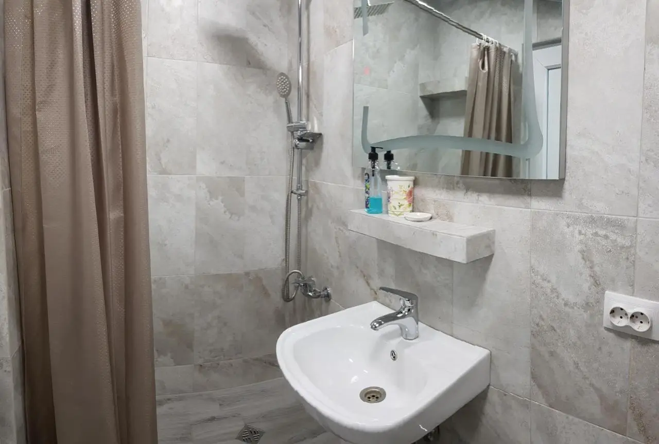 GUEST HOUSE 15A
