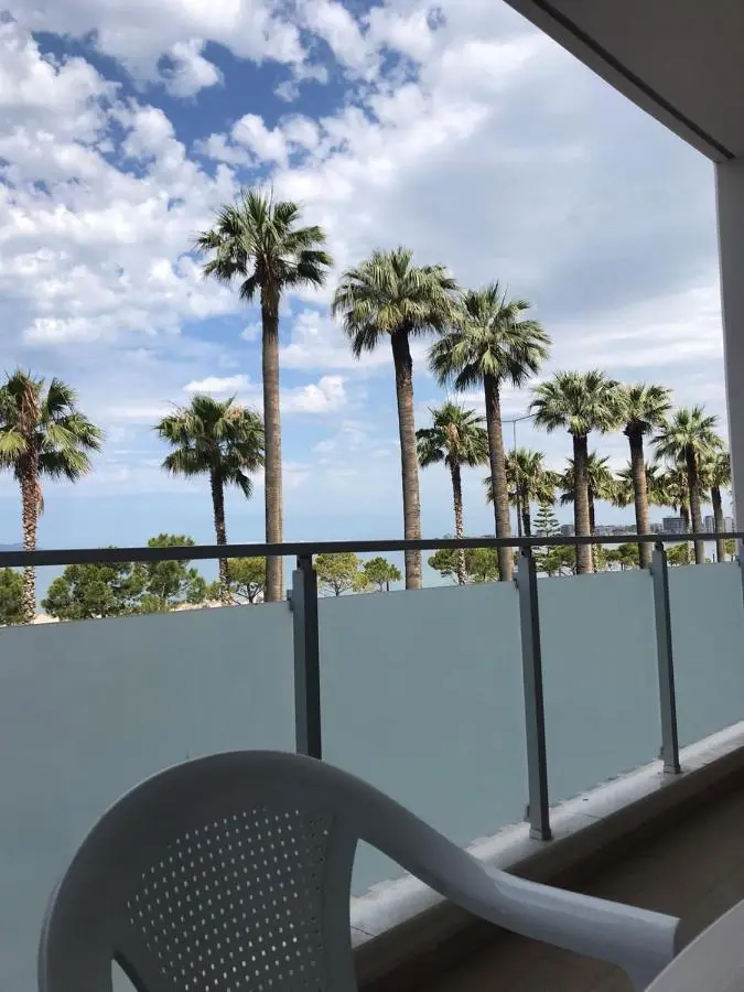 Sea Front Apartment Beach House