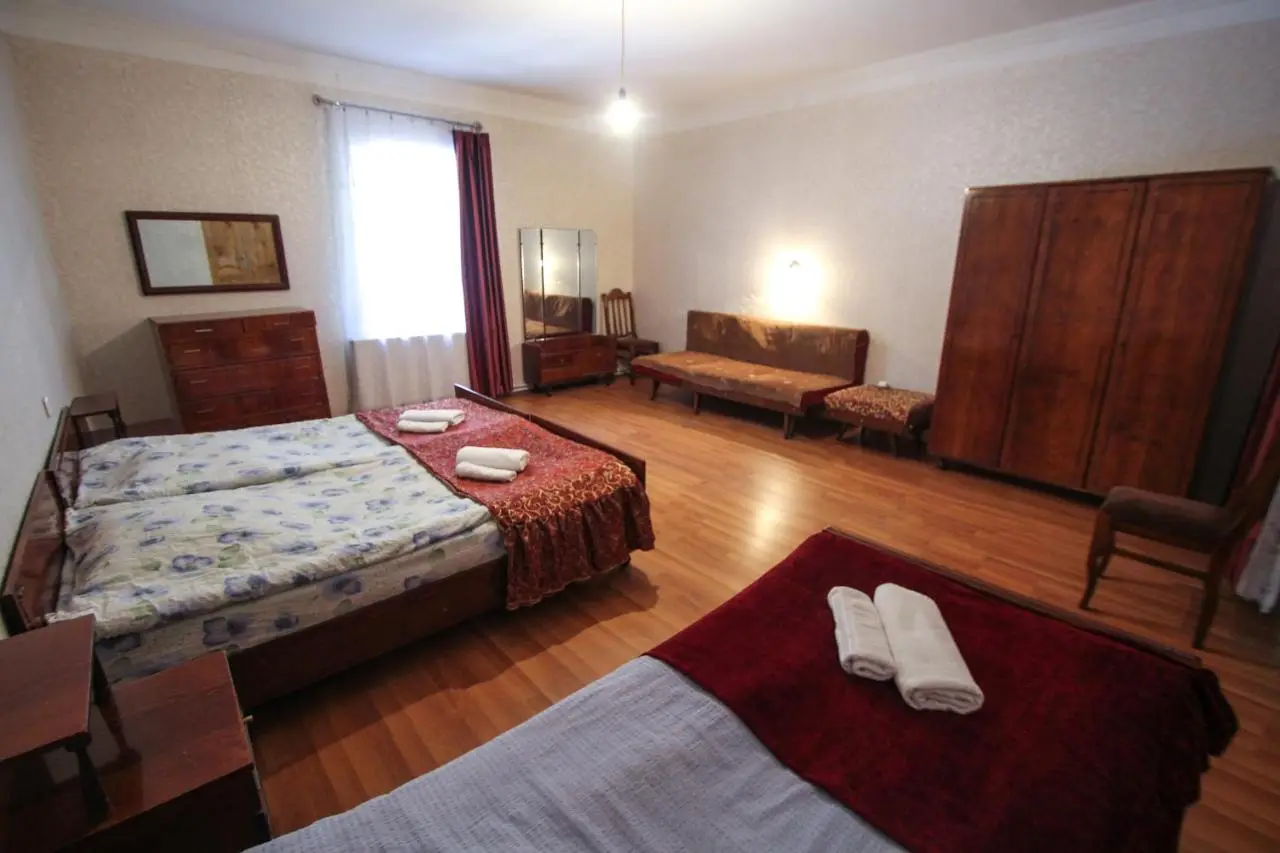 Eka&Nino GuestHouse