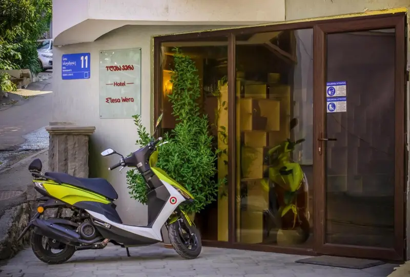 Hotel "Elesa Wera"