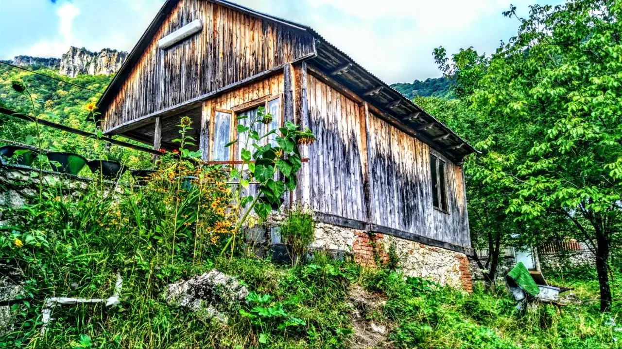 Discover Kinchkha