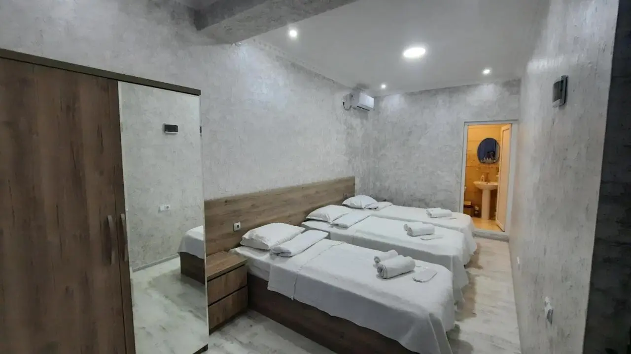 Inaisi Hotel