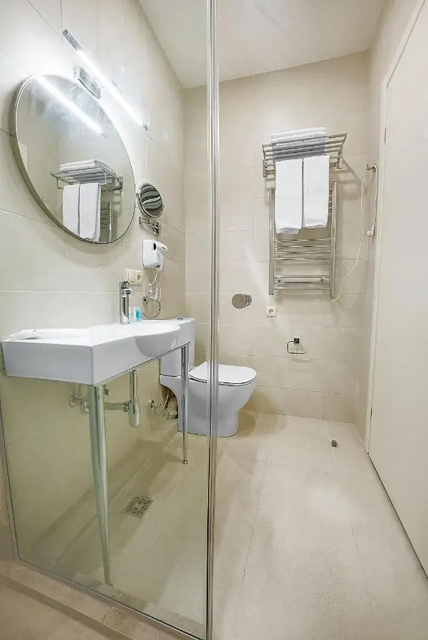 Meta Business Hotel By King David