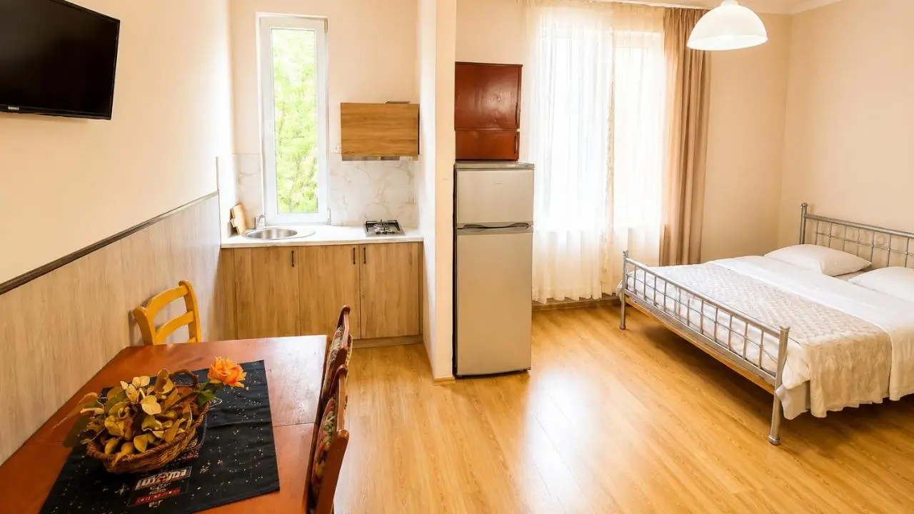 Tuz House R6