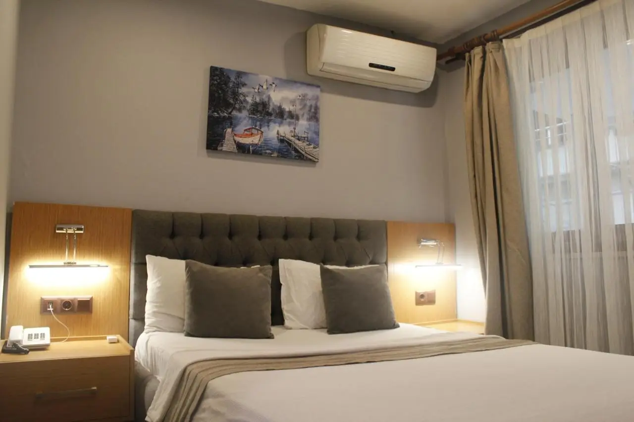 Ada Life Hotel