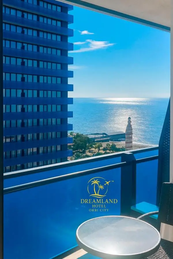 DREAMLAND HOTEL - Orbi City