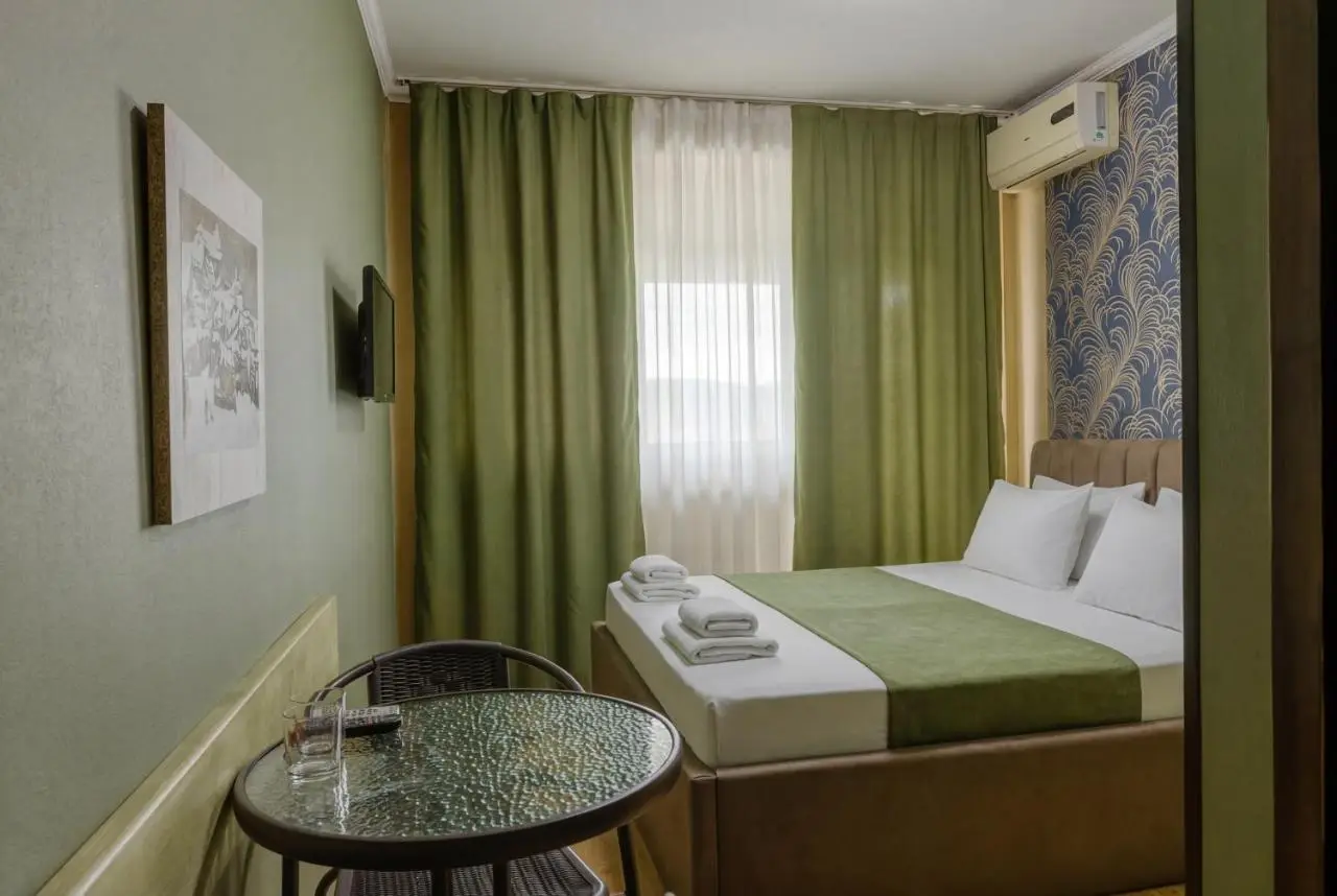 Hotel Tbilisi Central by Mgzavrebi