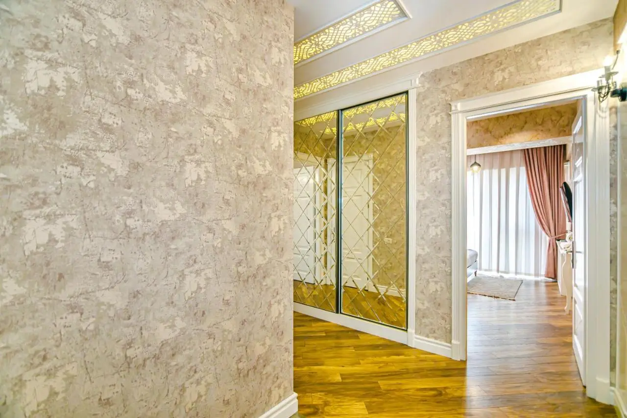CRYSTAL Luxury Apartment on BAKU