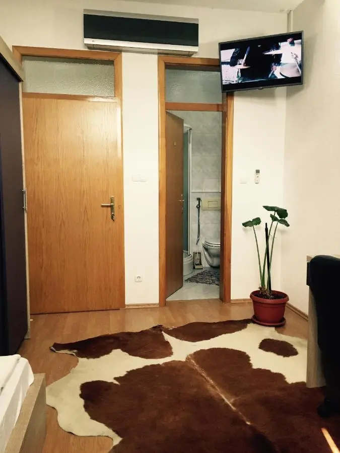 City Bridge Guest House