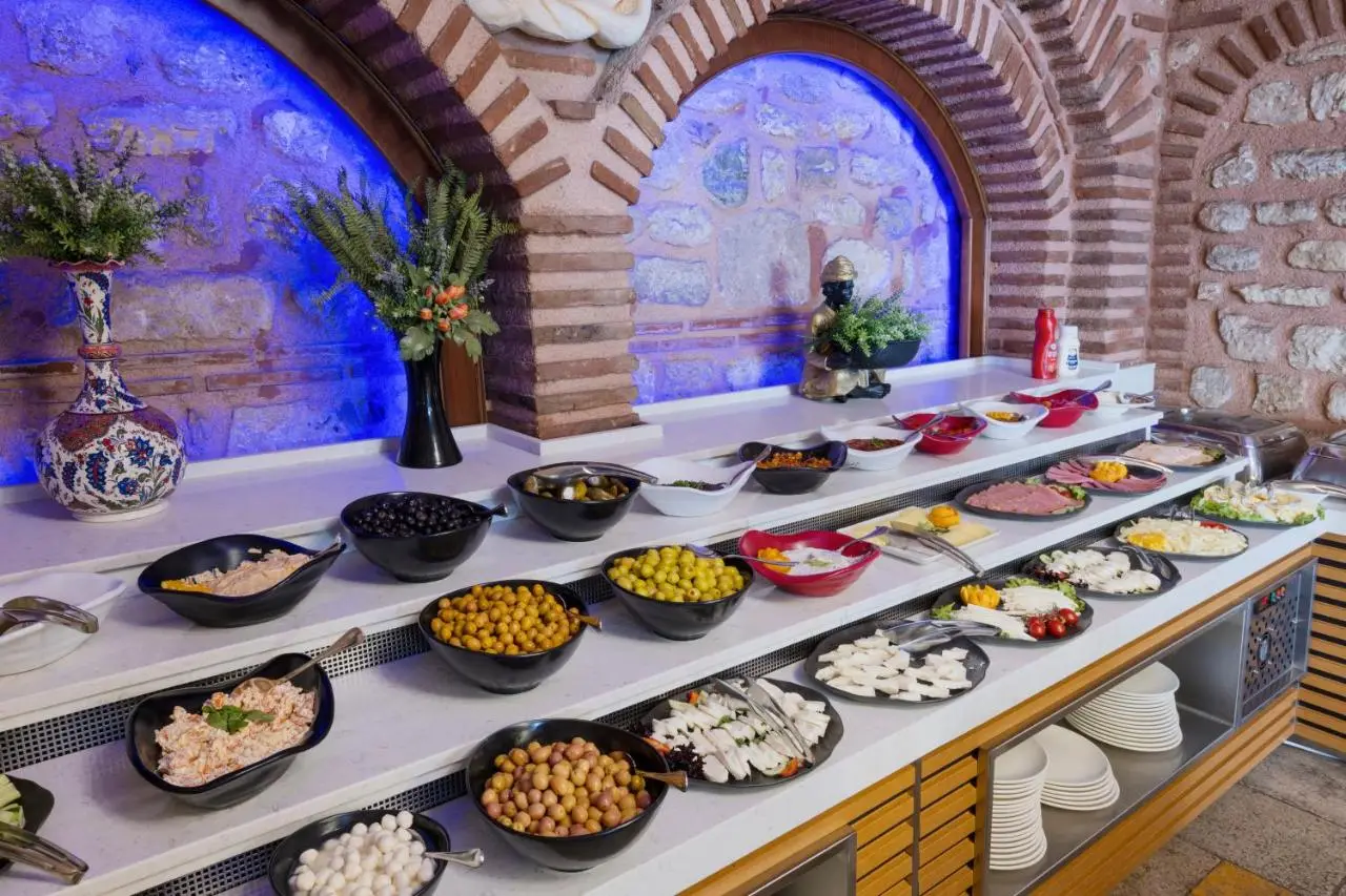 Seven Hills Palace & Spa