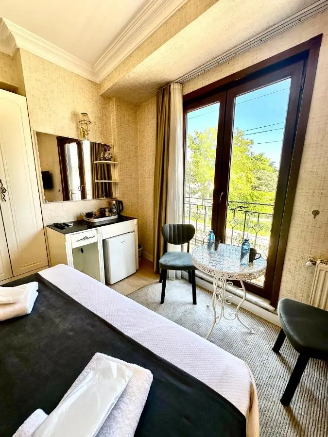 LElLl HAGİA SOFİA OTEL