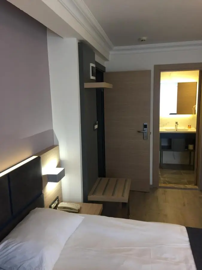 Helen Hotel