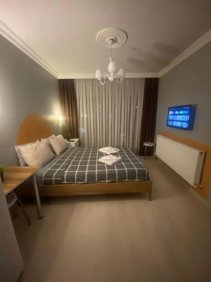 Omar Suite 360