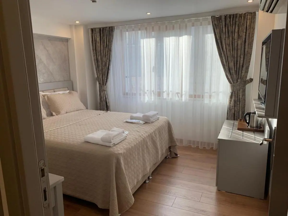 Regency World Hotel