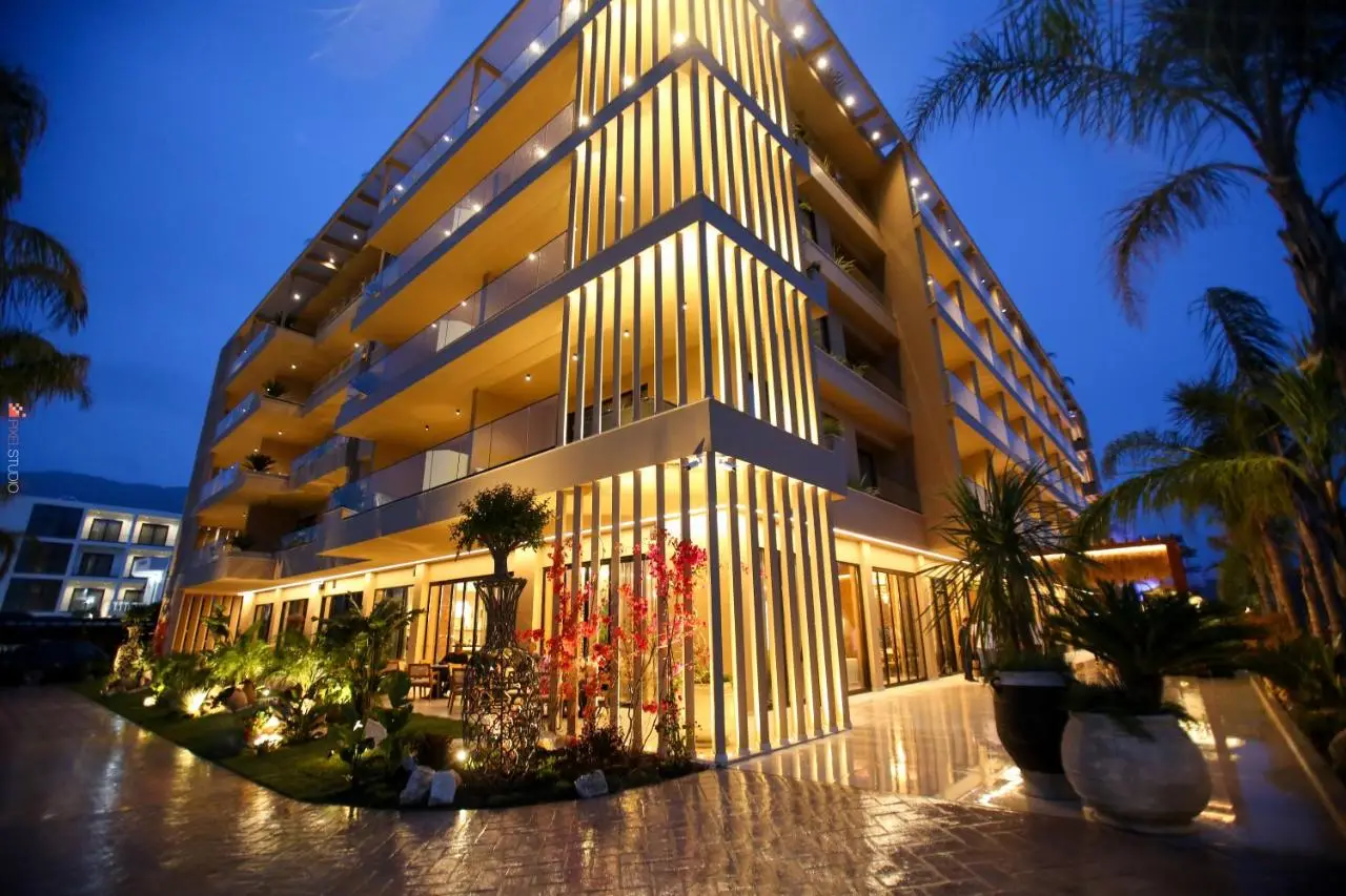 Regina Palm Resort