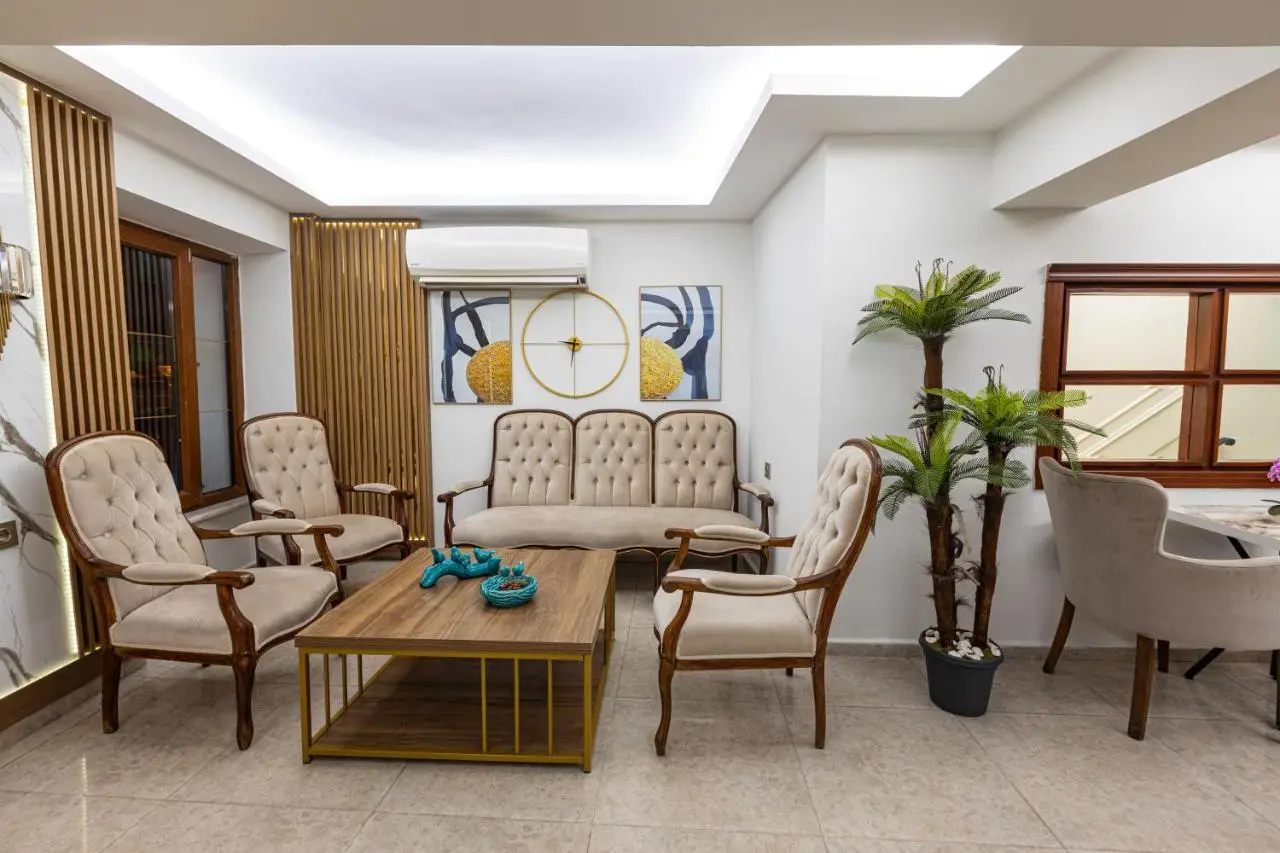 LINNGA HOTEL & SUITE