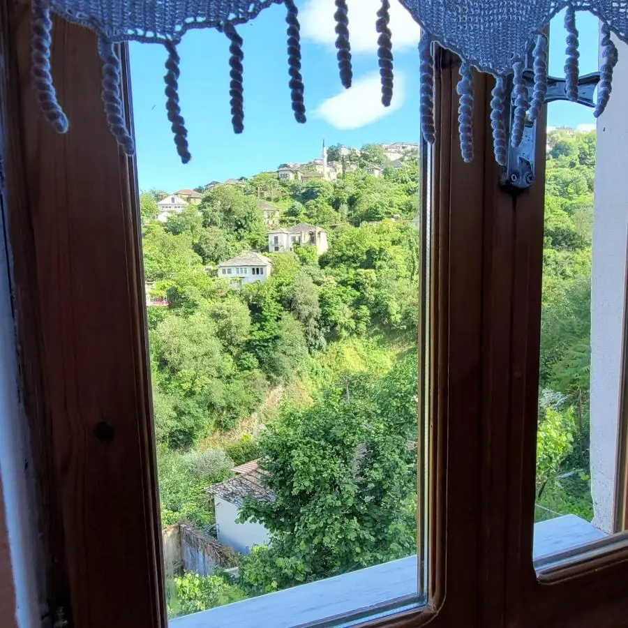 Jona Guest house