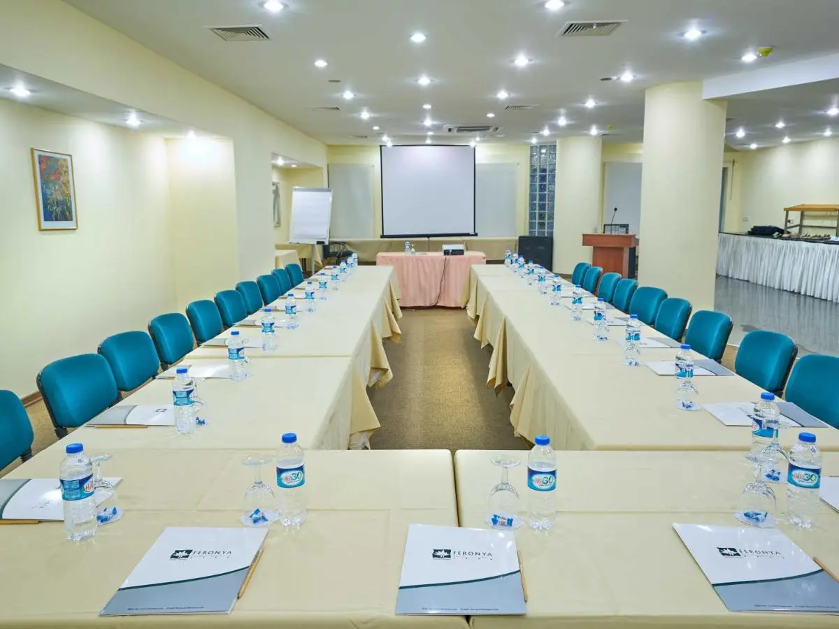 Feronya Hotel
