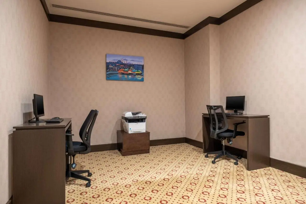 Clarion Hotel Istanbul Mahmutbey