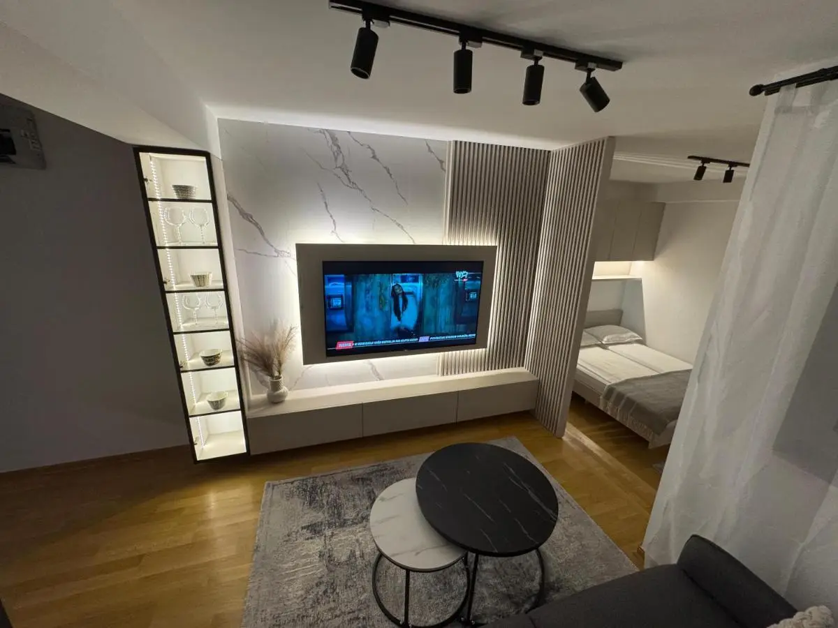 Luxury Prime Apartments with Parking