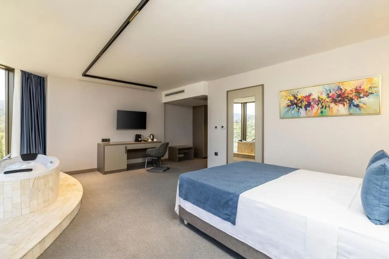 Rossi Luxury Hotel