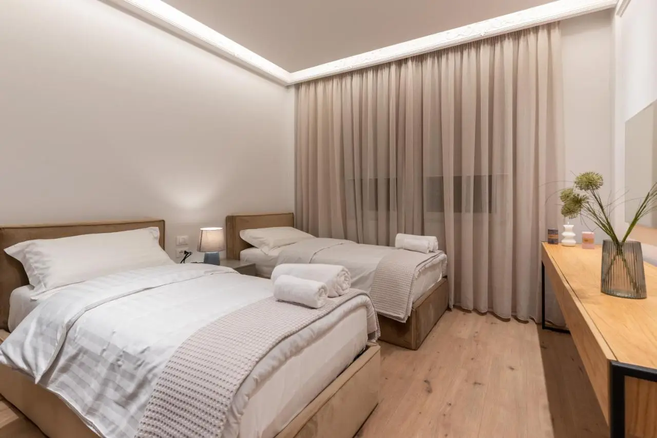 Night Inn Tirana