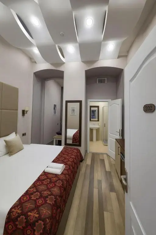 Markaz Apart and Hotel Nizami Street