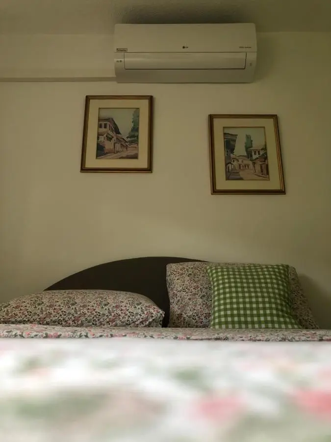 Apartment Incognito