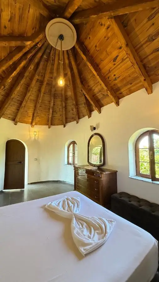 Windmill Shkodra Gesthouse Camping & Grill