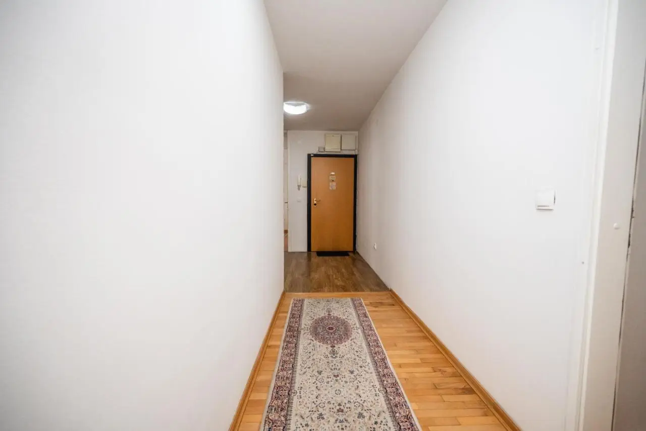 Spacious & Modern Apartment in the City Centre