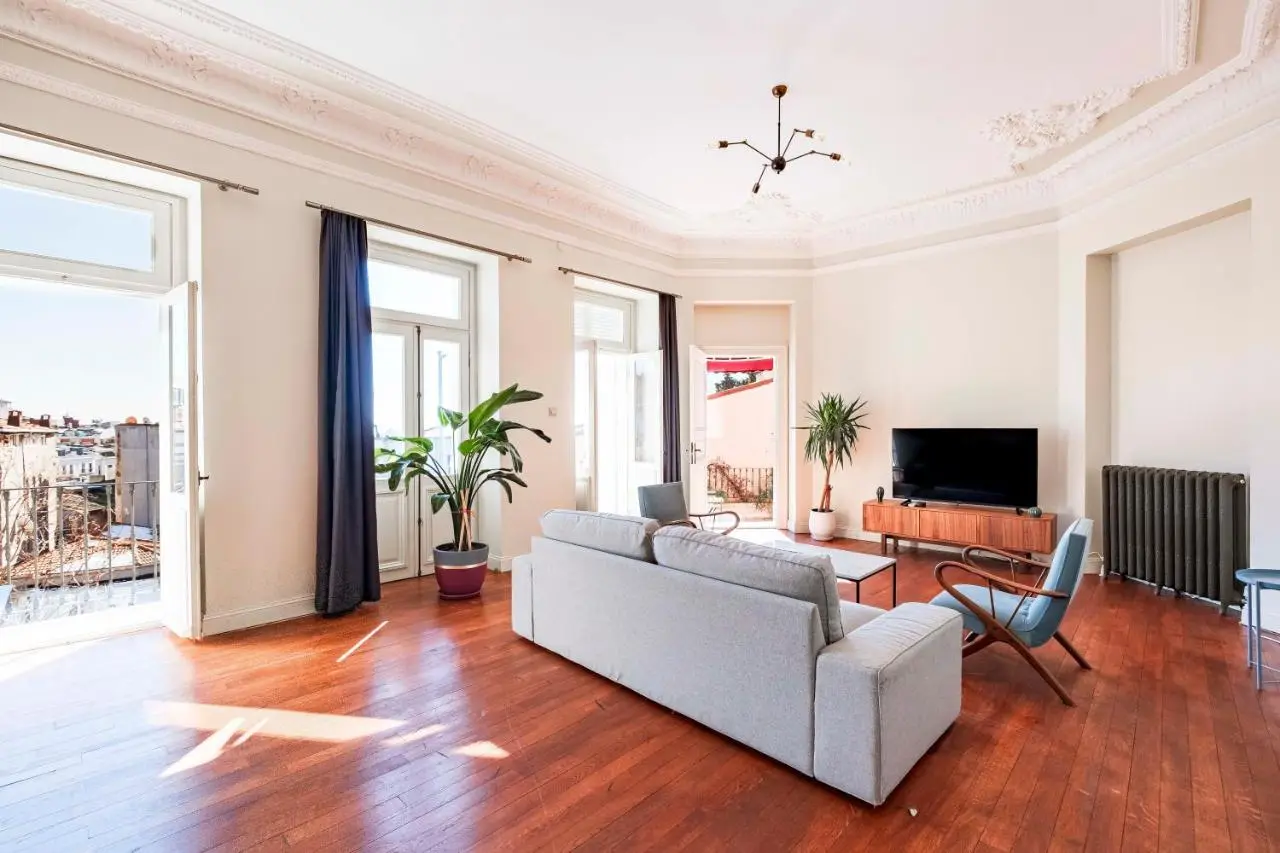 Homie Suites - Turna Residences in Cihangir