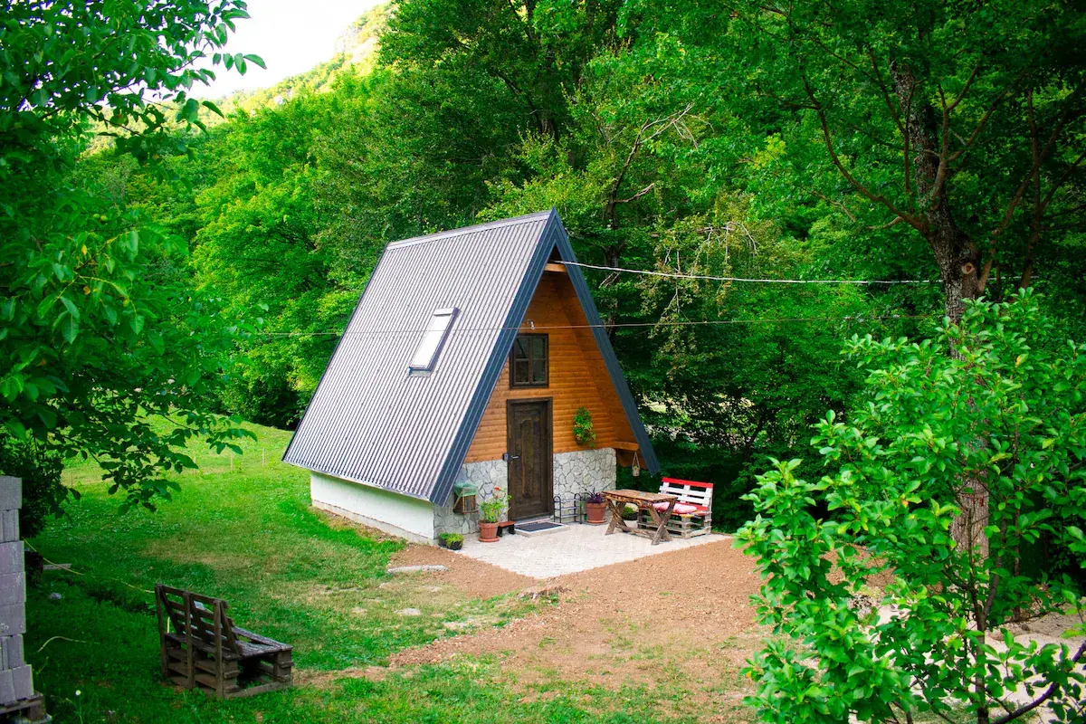 Rika Cottage | Solar A-Frame by Una National Park