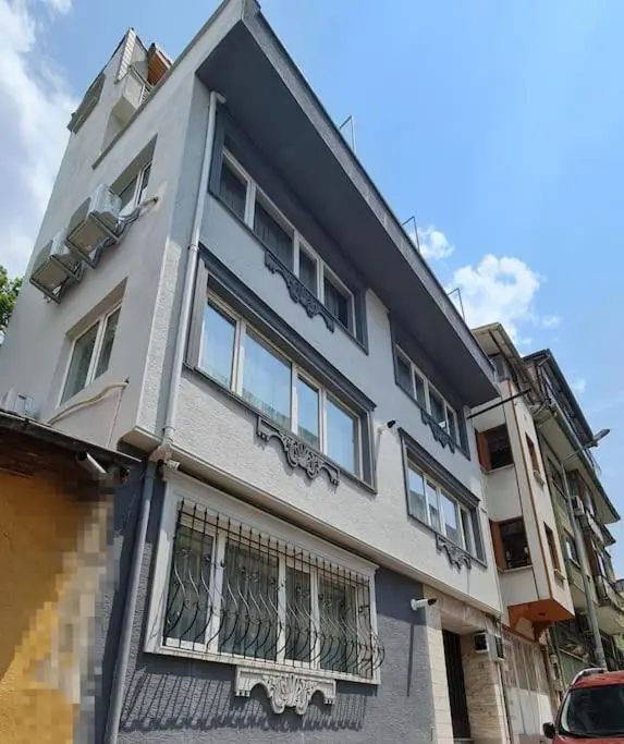 Cozy Spacious near Green Mosque