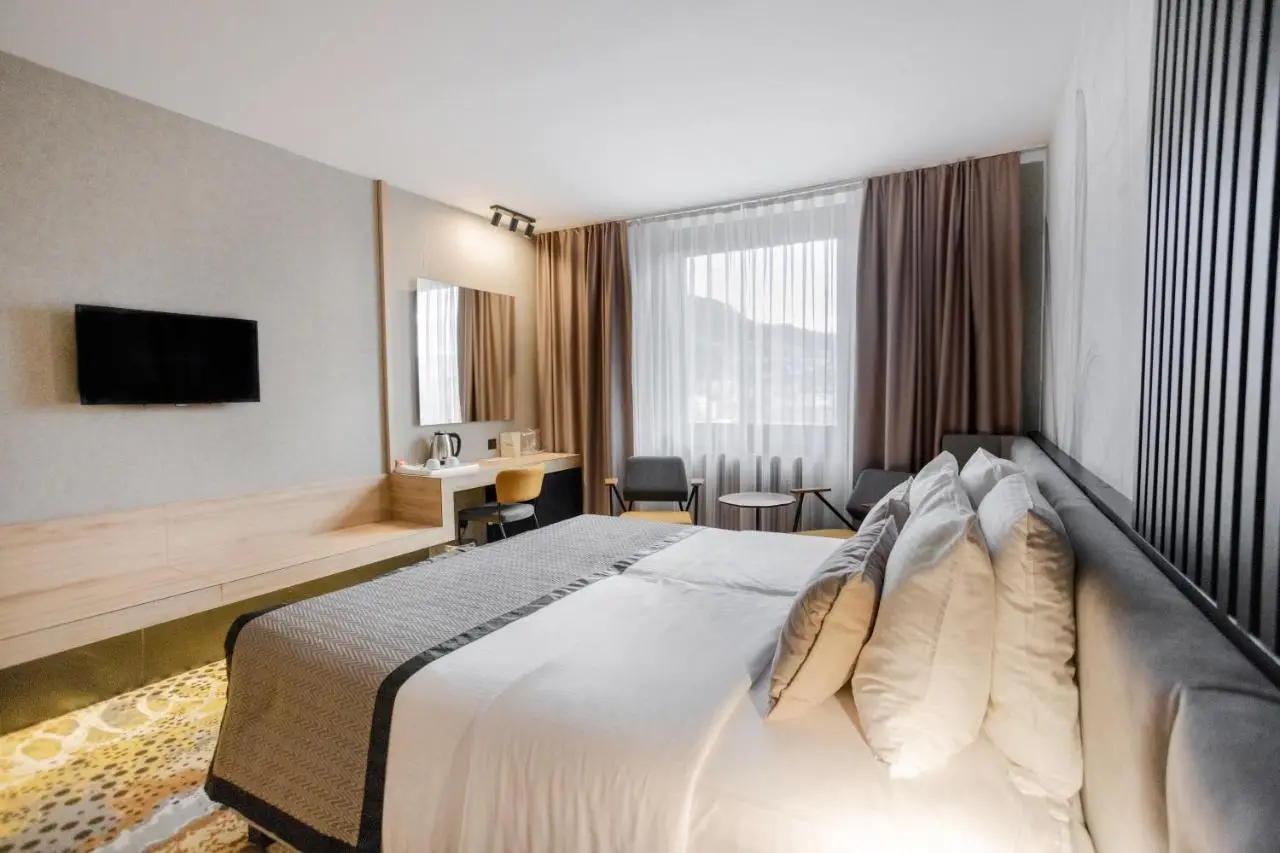 Hotel Holiday