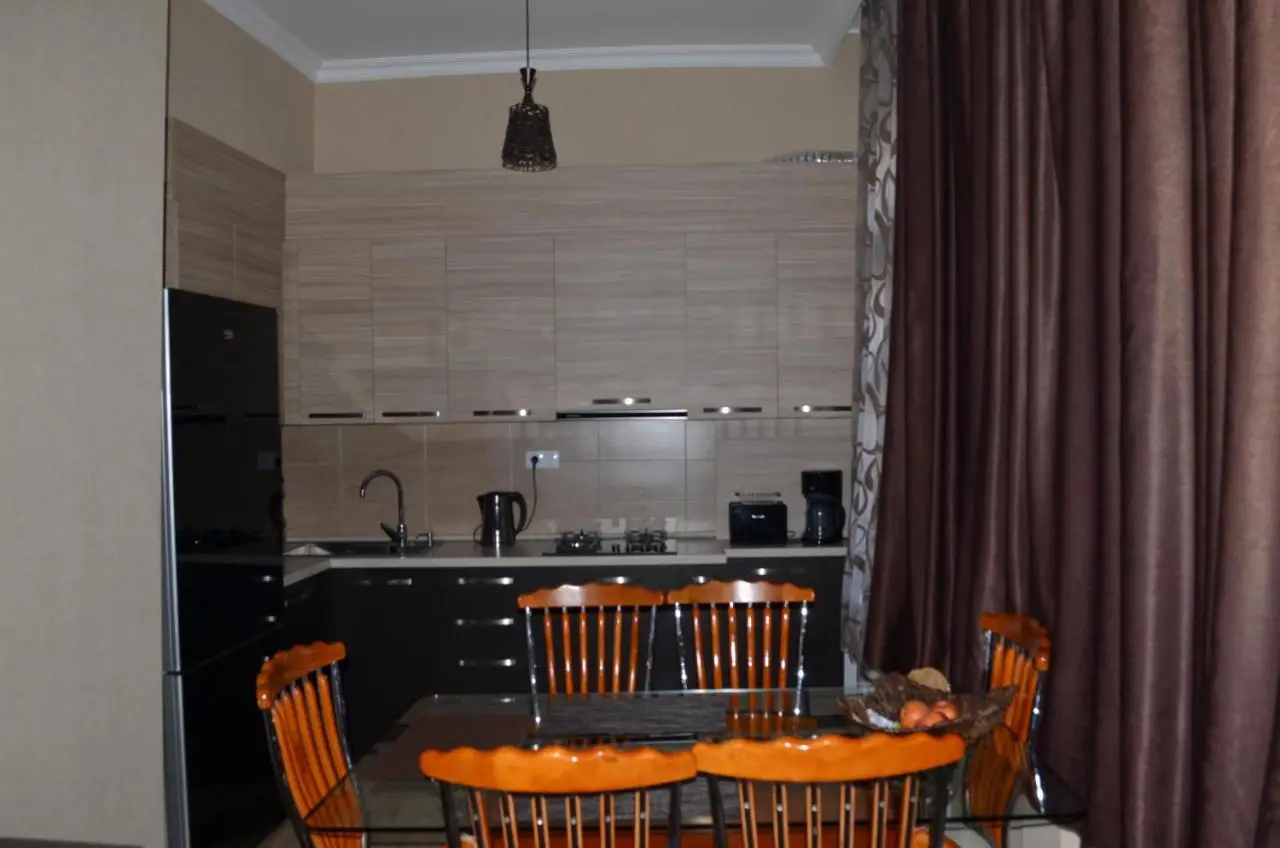 Happy Home Sololaki