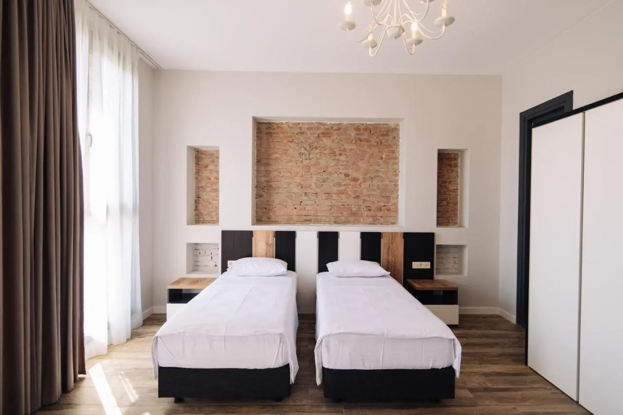 Wine Rock Hotel