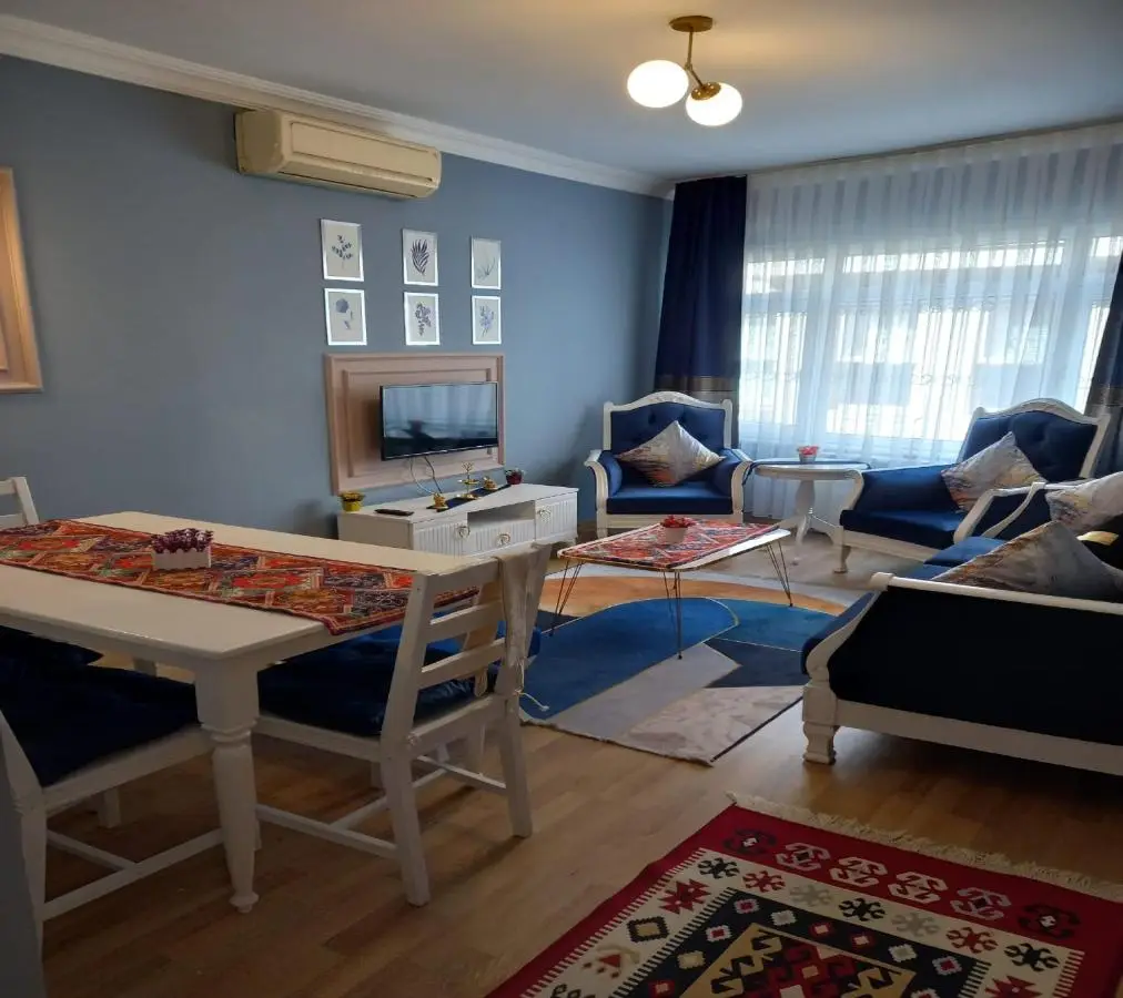 Emirhan Guesthouse & Suites