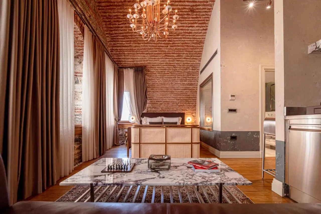 Stone Inn Galata
