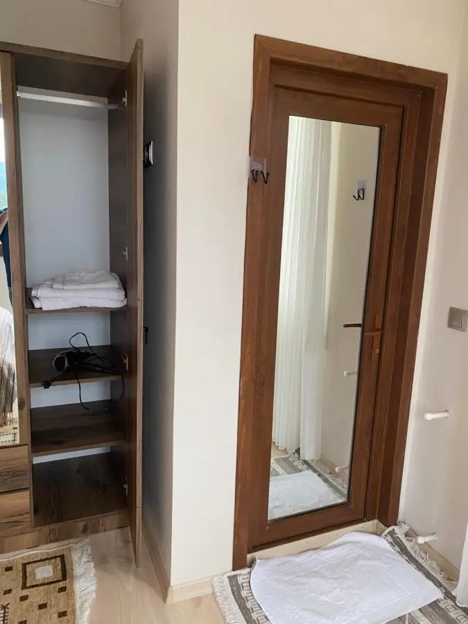 Komilo Homes - Functional Modern Suite