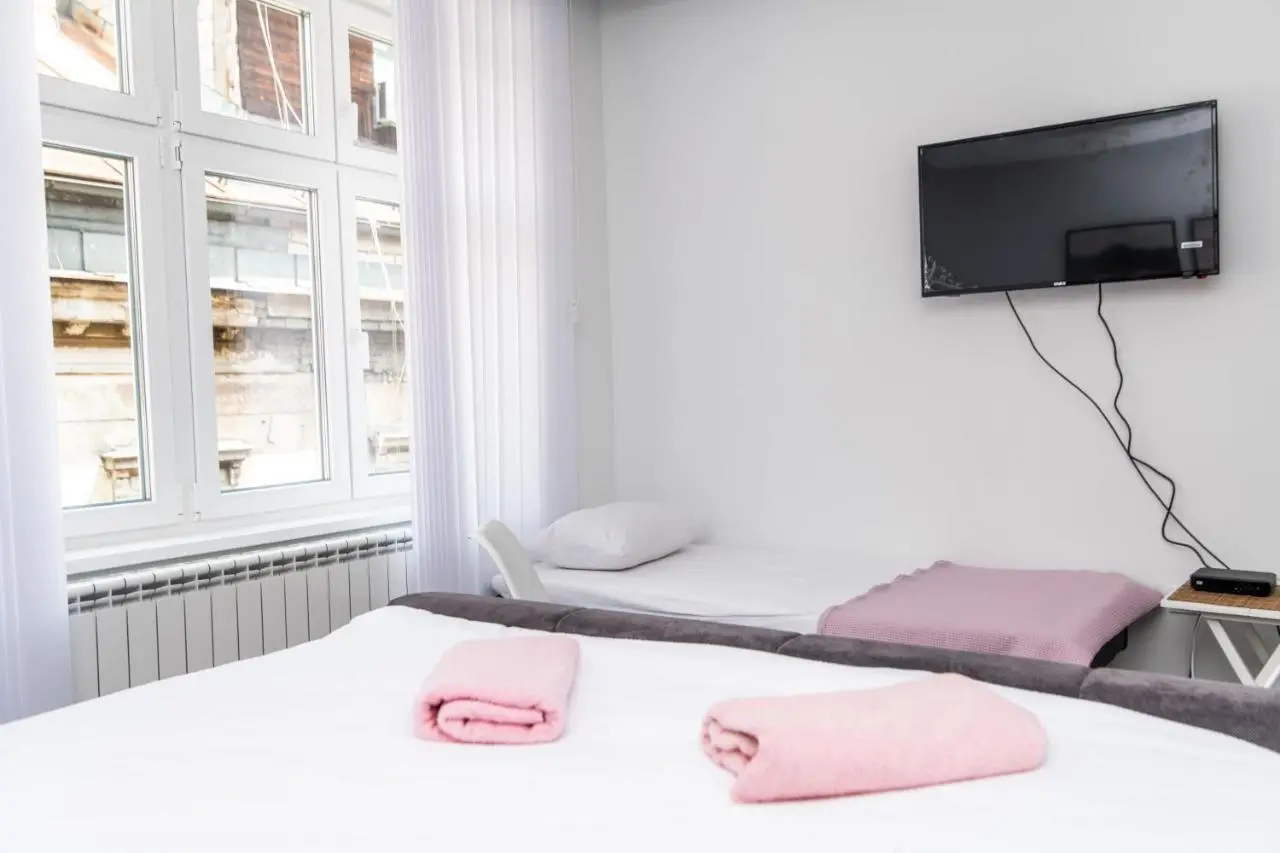 Modern studio for 3 people in the Heart of the City Center