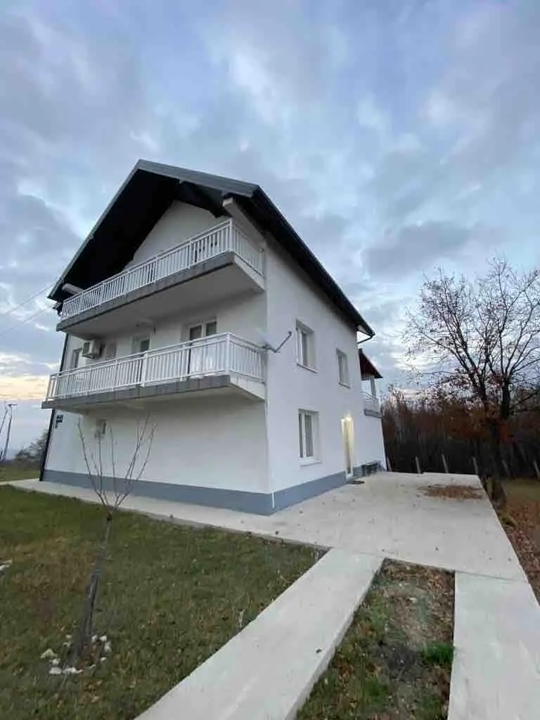 Cozy house , with panoramic mountain/City  view